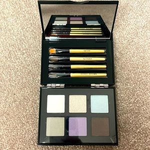 Bobbi Brown Bobbi’s Eye wardrobe Eye Palette new